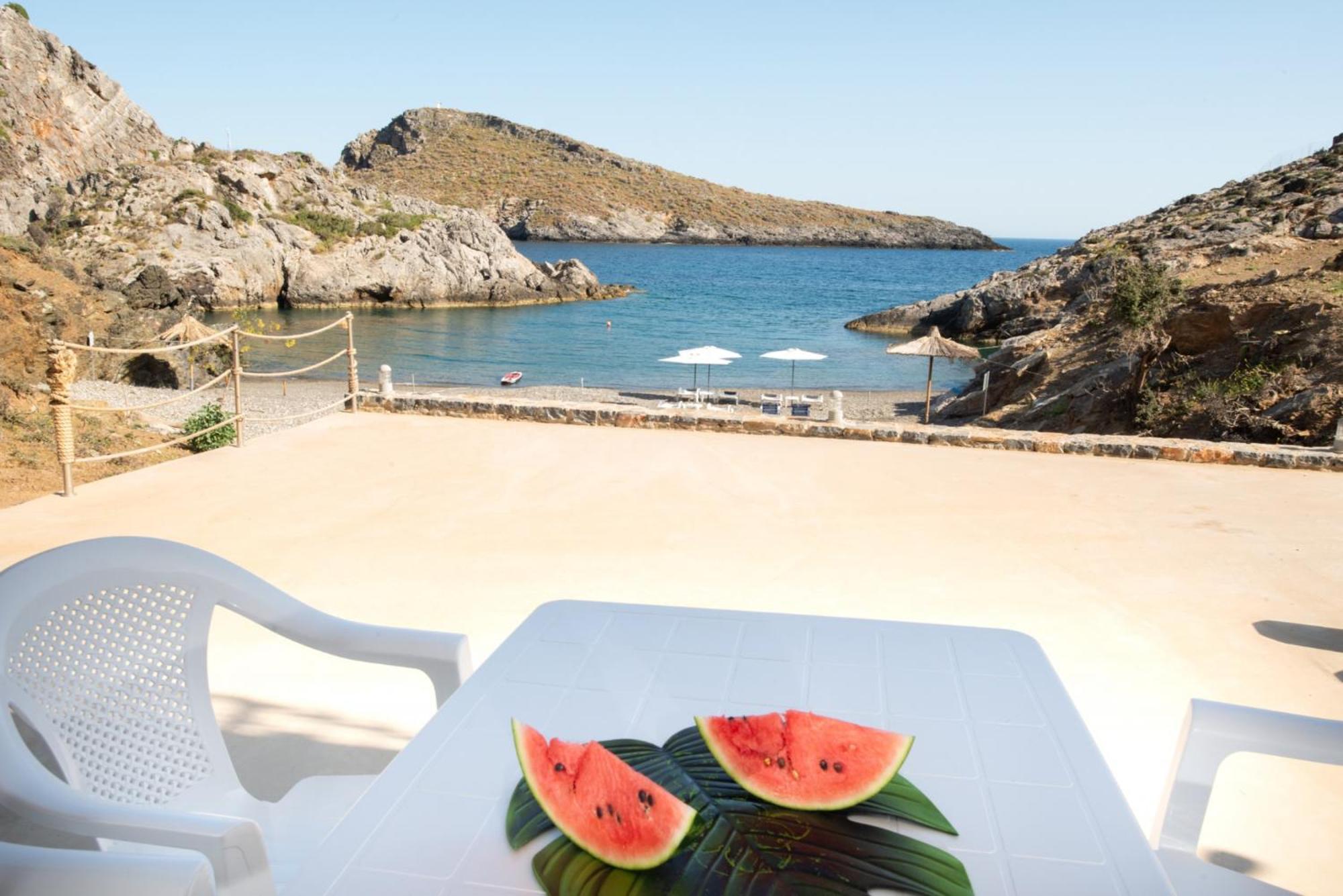 Beachfront Studio Kyma West ~ Crete'S Hidden Gem Kali Limenes Esterno foto